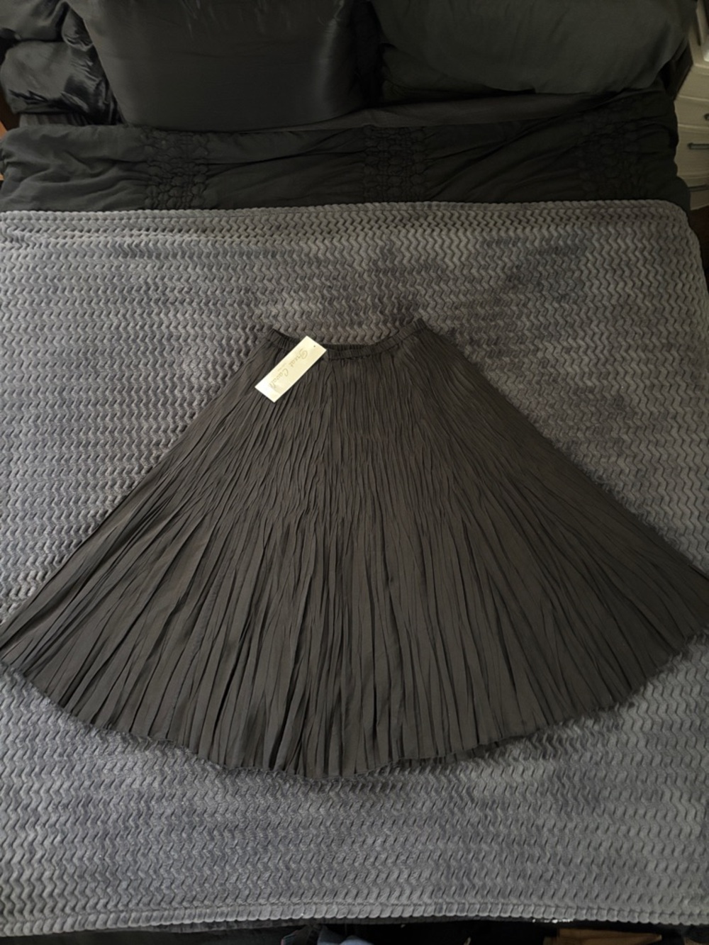 Great Cavalier Sz L Pleated lined blk Midi Skirt  side zipper and elastic waist